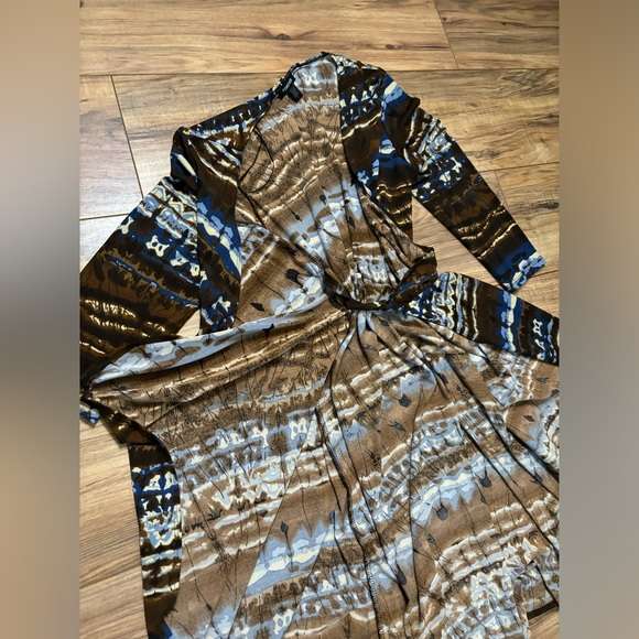 Forever21 Wrap Dress Women's sz Medium. 2 for $20 - Picture 3 of 3